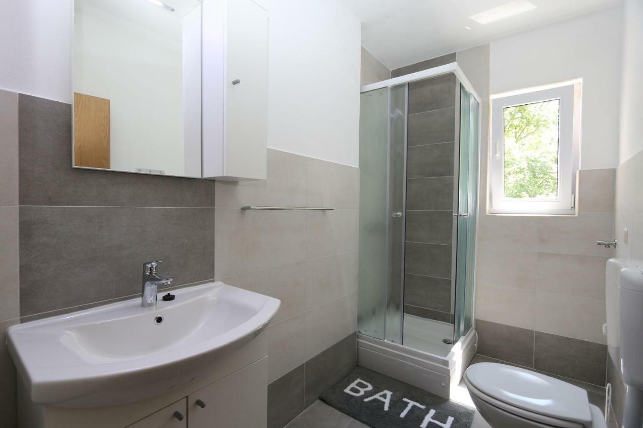 Apartments Mihalic 실로 외부 사진