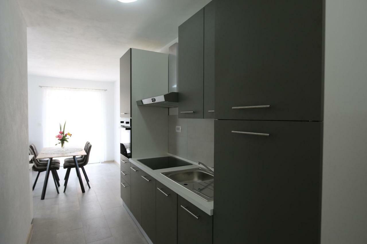 Apartments Mihalic 실로 외부 사진